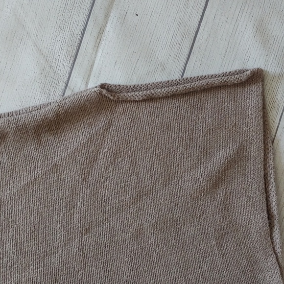 OLD NAVY SHORT SLEEVE COWL NECK BOXY SWEATER - Picture 3 of 8